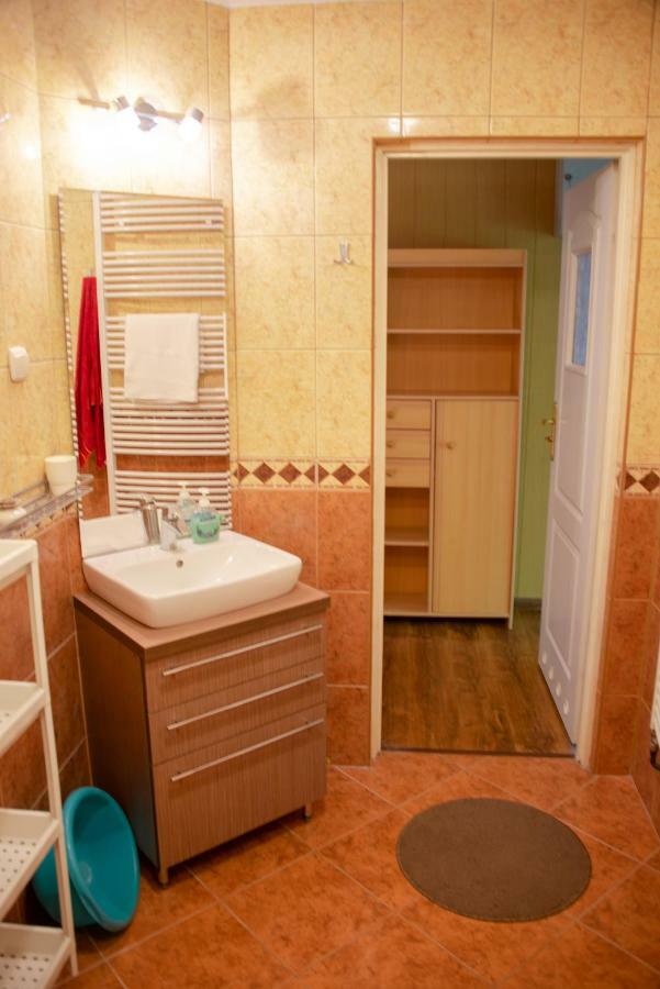 Dom Pod Orzechami Apartment Naleczow Ngoại thất bức ảnh